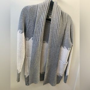 Roxy Gray/cream sweater/cardigan size medium